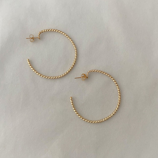Twisted Large hoops
